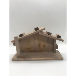 Etable-cabane en bois gris